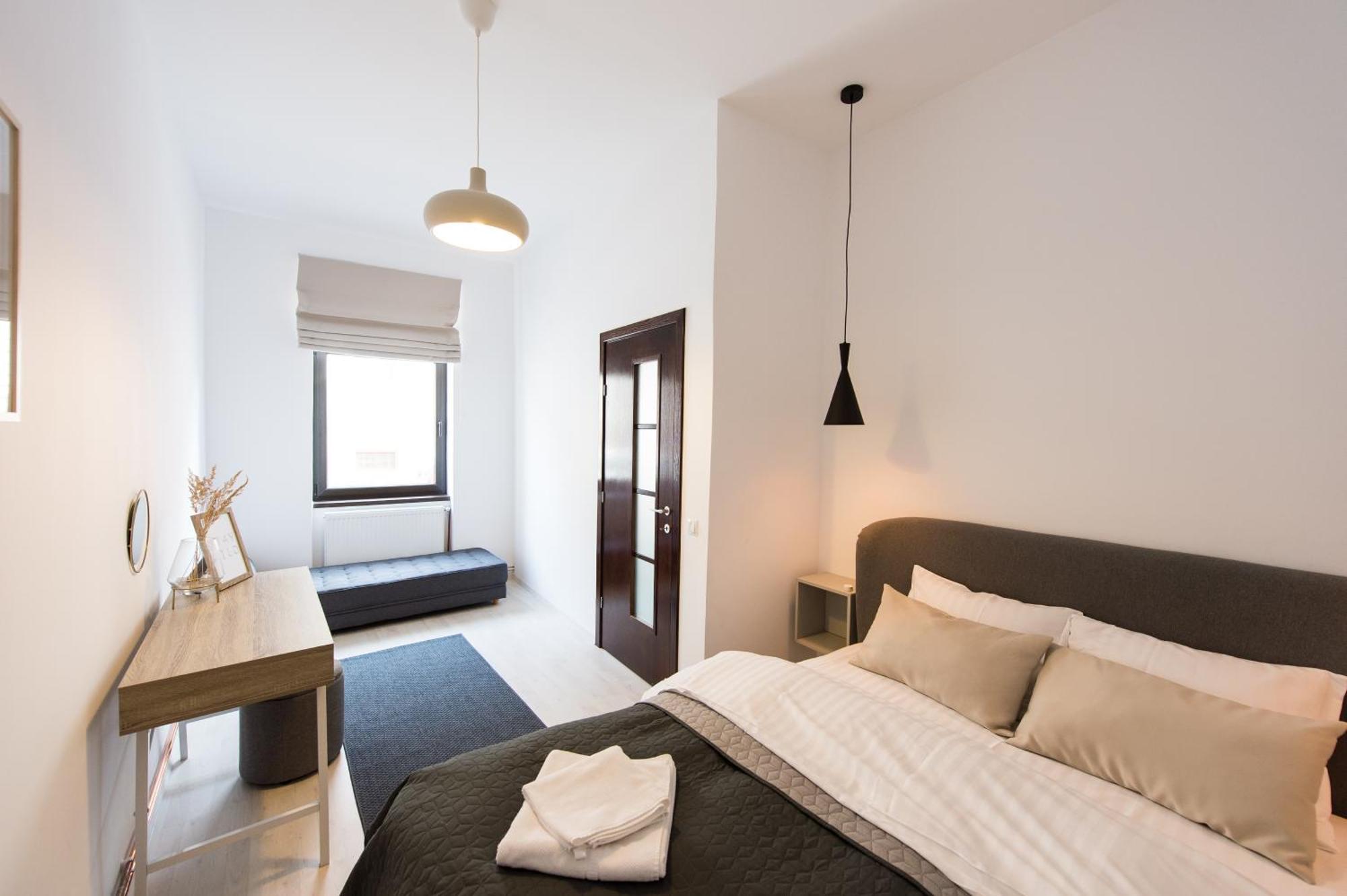 Apartamento Charming Old Town Flat With Mountain View Braşov Exterior foto