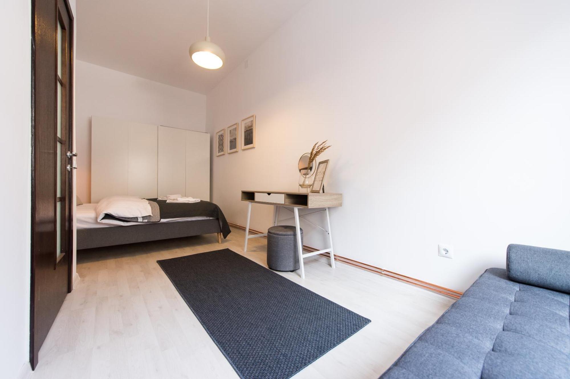 Apartamento Charming Old Town Flat With Mountain View Braşov Exterior foto
