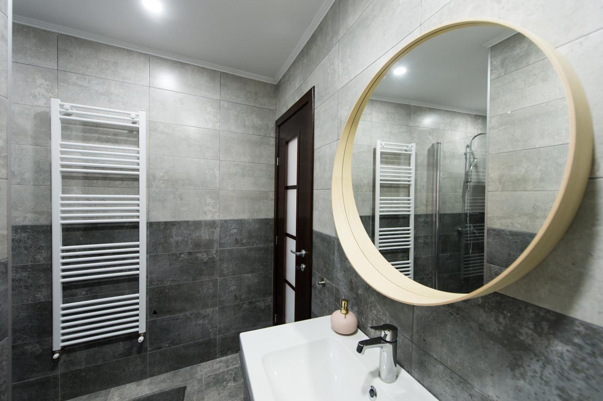 Apartamento Charming Old Town Flat With Mountain View Braşov Exterior foto