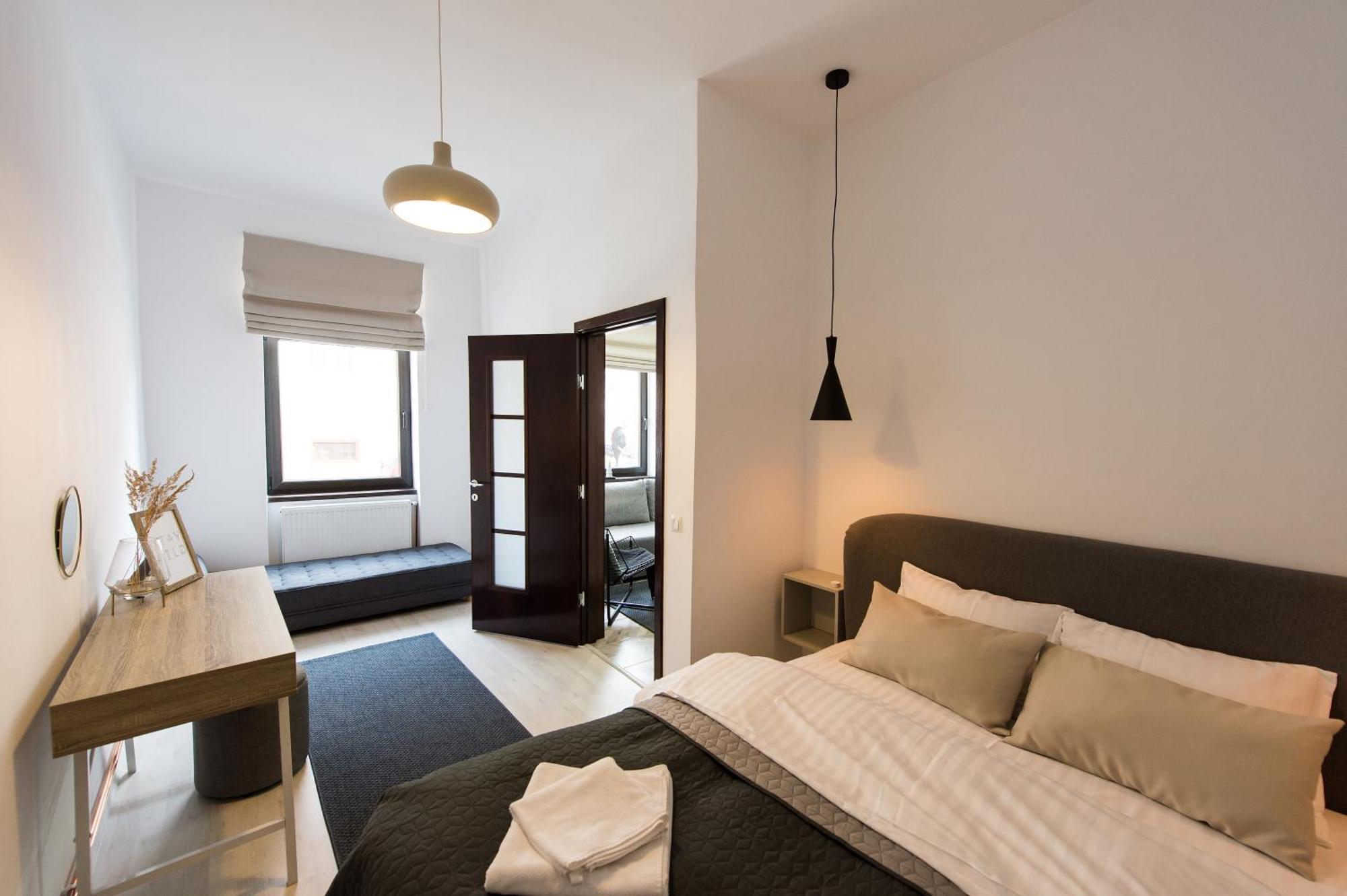 Apartamento Charming Old Town Flat With Mountain View Braşov Exterior foto